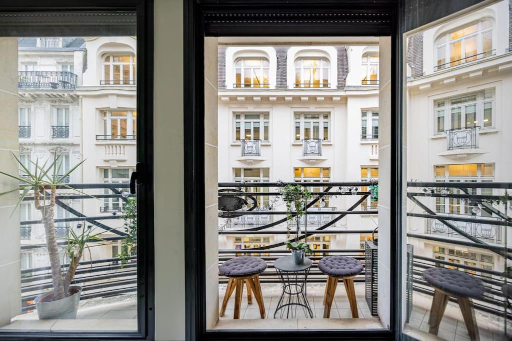 Grand Et Central, 8E Pres Elysee ปารีส ภายนอก รูปภาพ